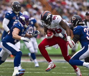 开云真人 -网球赛场焦点！英格兰队对阵阿根廷队，意外判罚引发热议，比赛氛围紧张