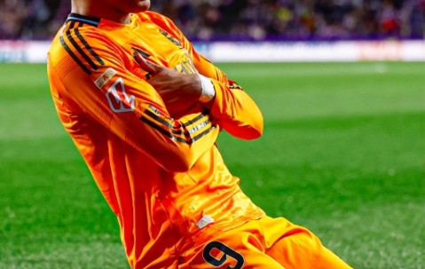 开云正规网址 - 姆巴佩在阿森纳比赛中问鼎冠军，势不可挡引发热议！