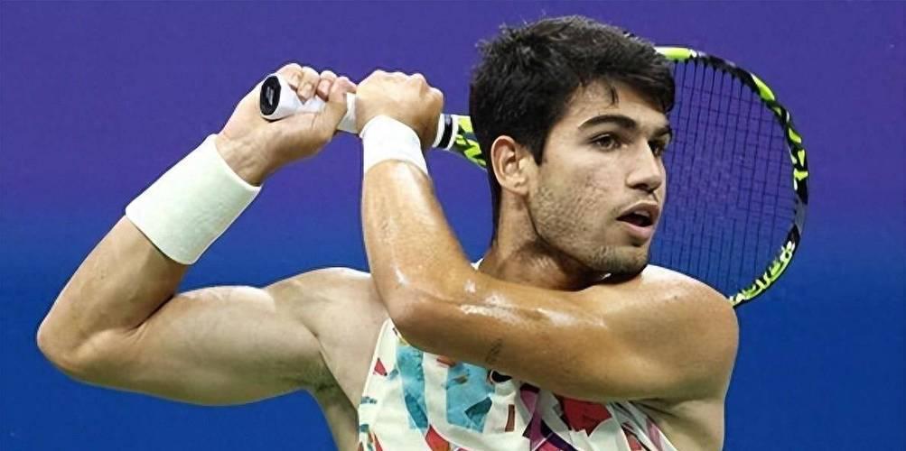 Ming巅峰对决,德约科维奇与80激战TES分钟,比分优势明显胜负难料! Ming巅峰对决,德约科维奇与80激战TES分钟,比分优势明显胜负难料!