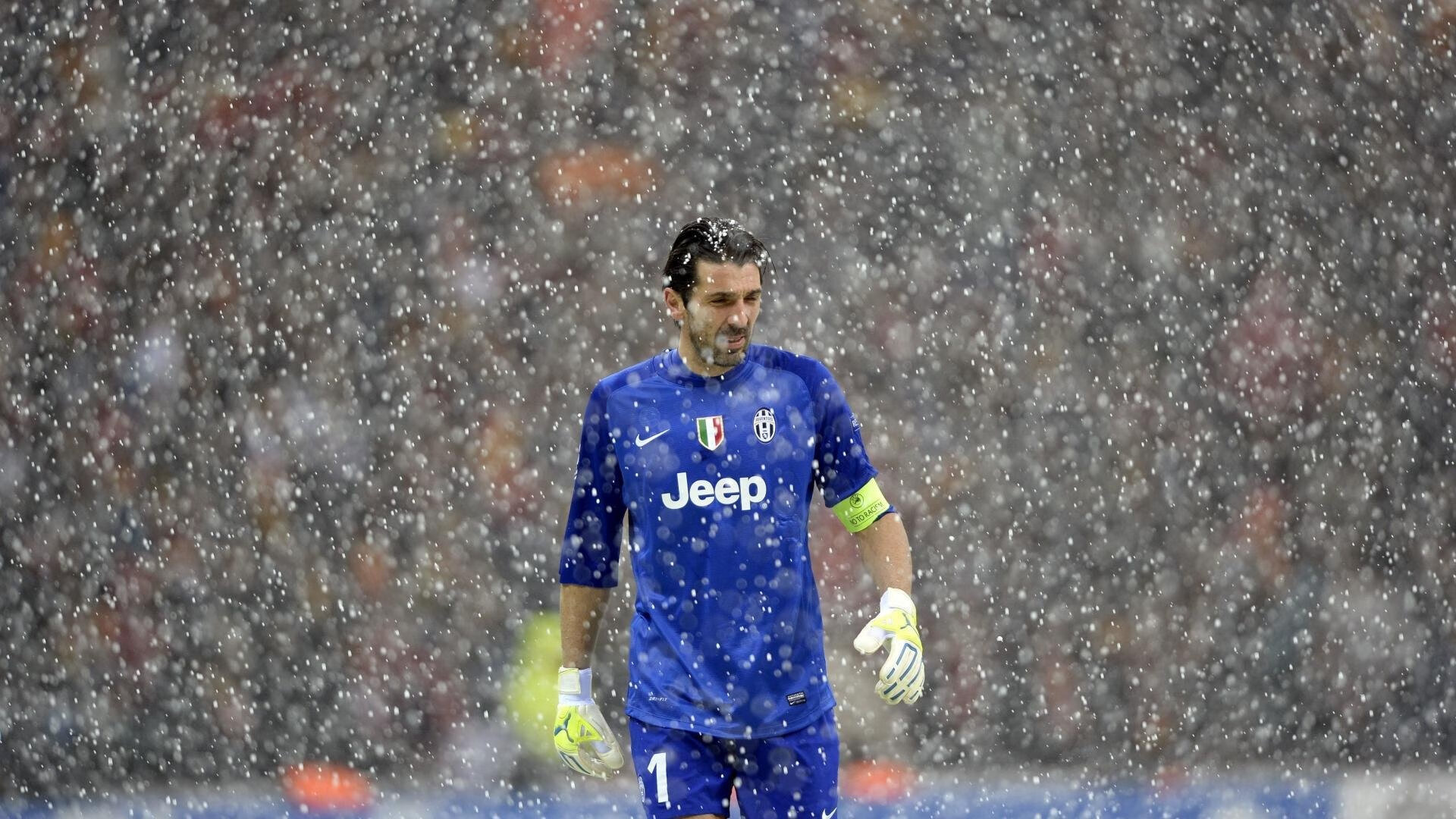 莱万多夫斯基爆冷击败FPX,突破纪录引爆全场!